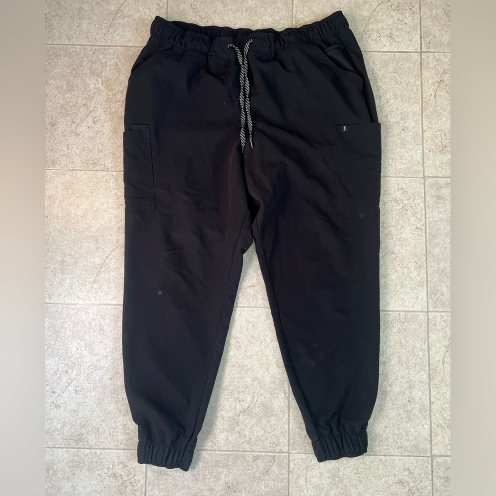 Jaanu Women’s Jogger Scrubs